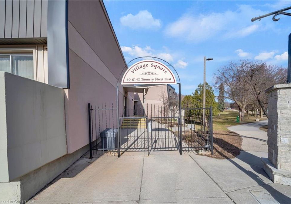 42-tannery-street-e-cambridge-ontario-40746885