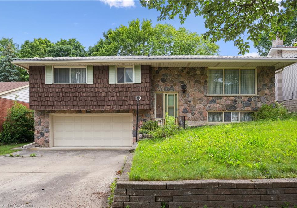 70-champlain-crescent-kitchener-ontario-40746900