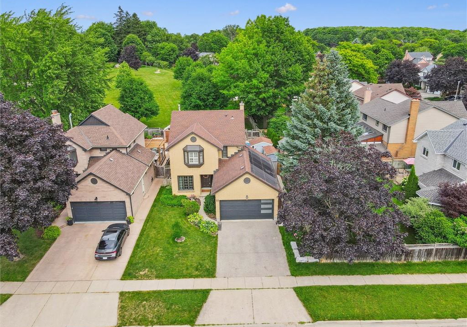 53-cowan-boulevard-cambridge-ontario-40747012