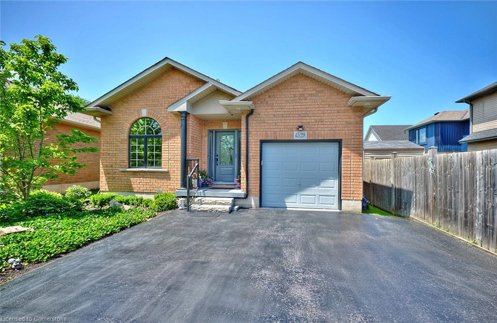 4528-frances-crescent-beamsville-ontario-40747054