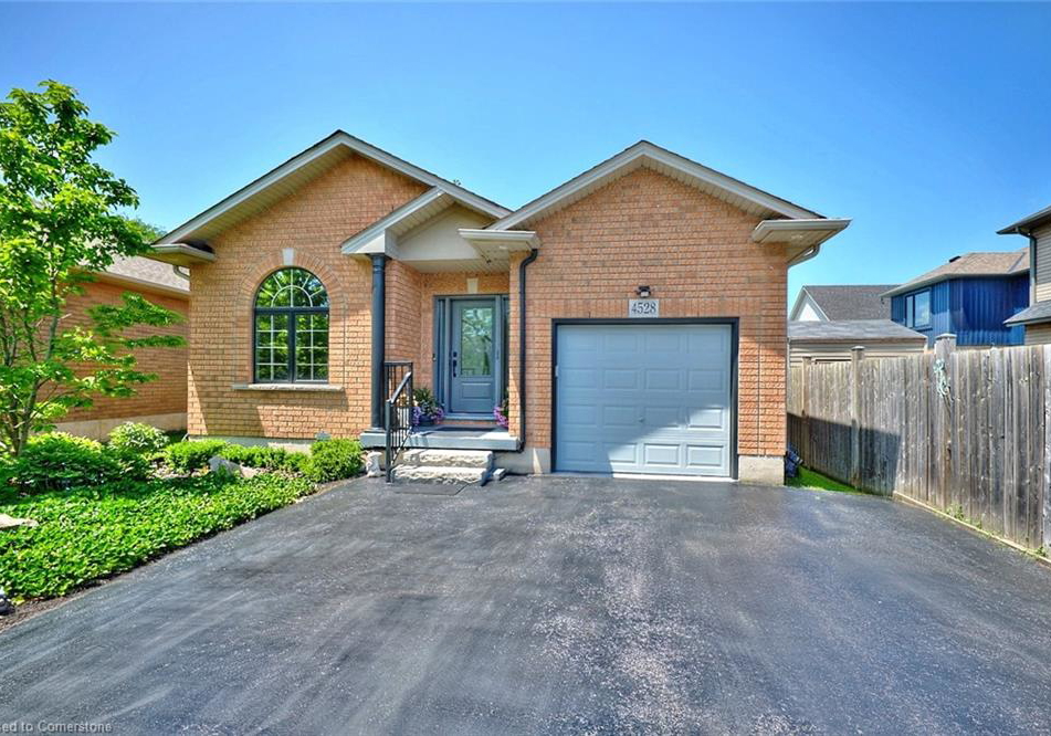 4528-frances-crescent-beamsville-ontario-40747054