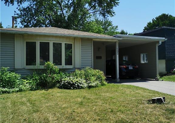132-christopher-drive-waterloo-ontario-40747213