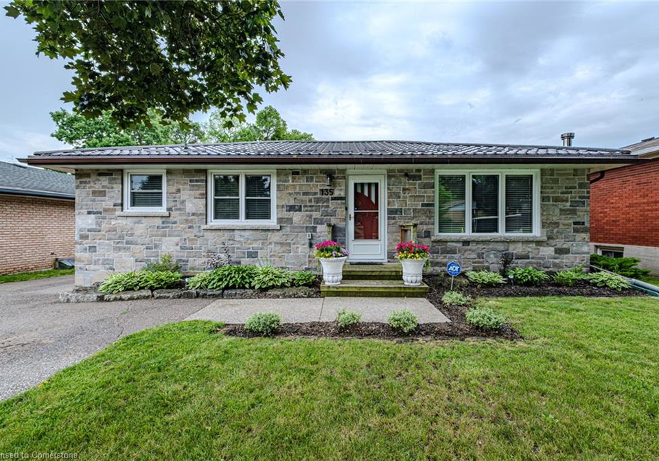 135-dorset-road-cambridge-ontario-40747286