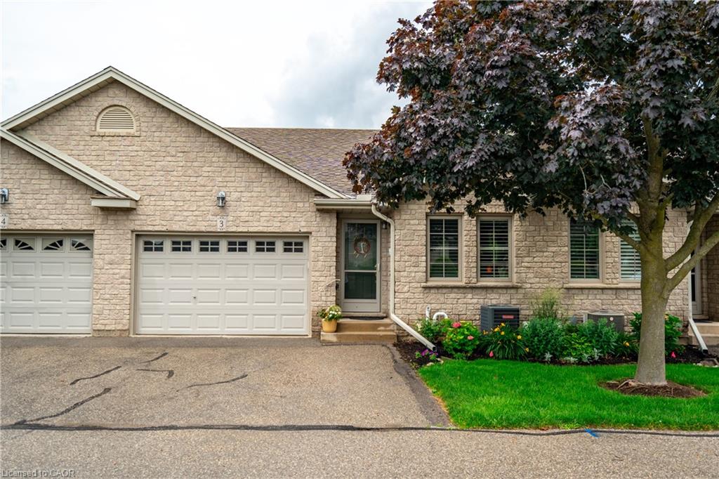19-hanlon-place-paris-ontario-40747373