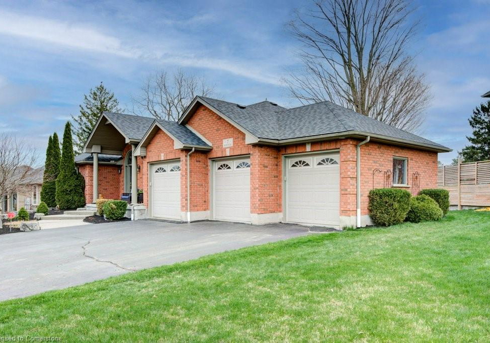 7-burnside-drive-ayr-ontario-40747381