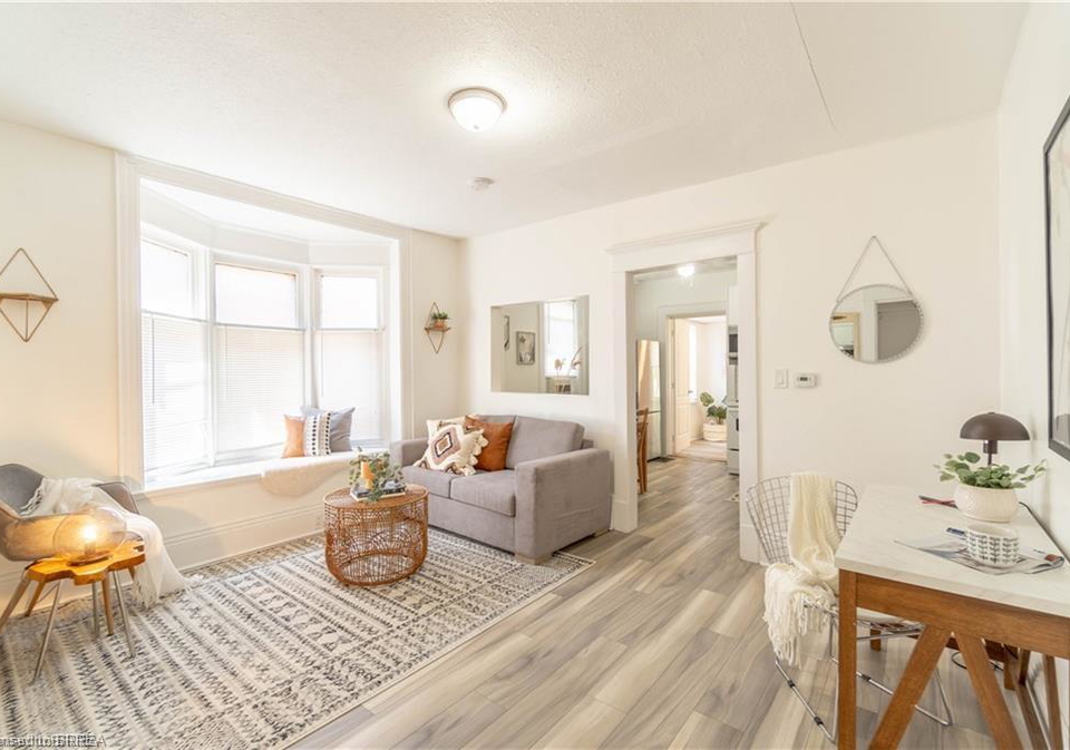 36-cayuga-street-brantford-ontario-40747420