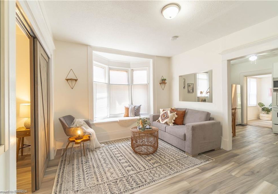 36-cayuga-street-brantford-ontario-40747420