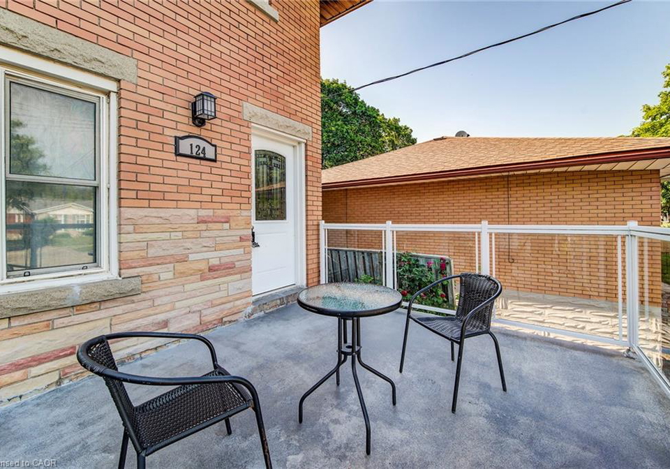 124-wilfred-avenue-kitchener-ontario-40747454