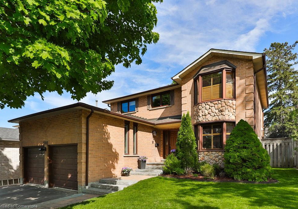 1910-stoneybrook-court-mississauga-ontario-40747471