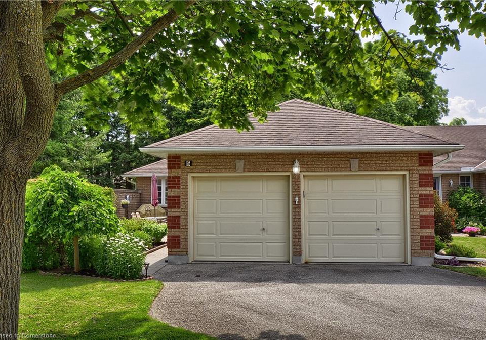 95-beasley-crescent-cambridge-ontario-40747518