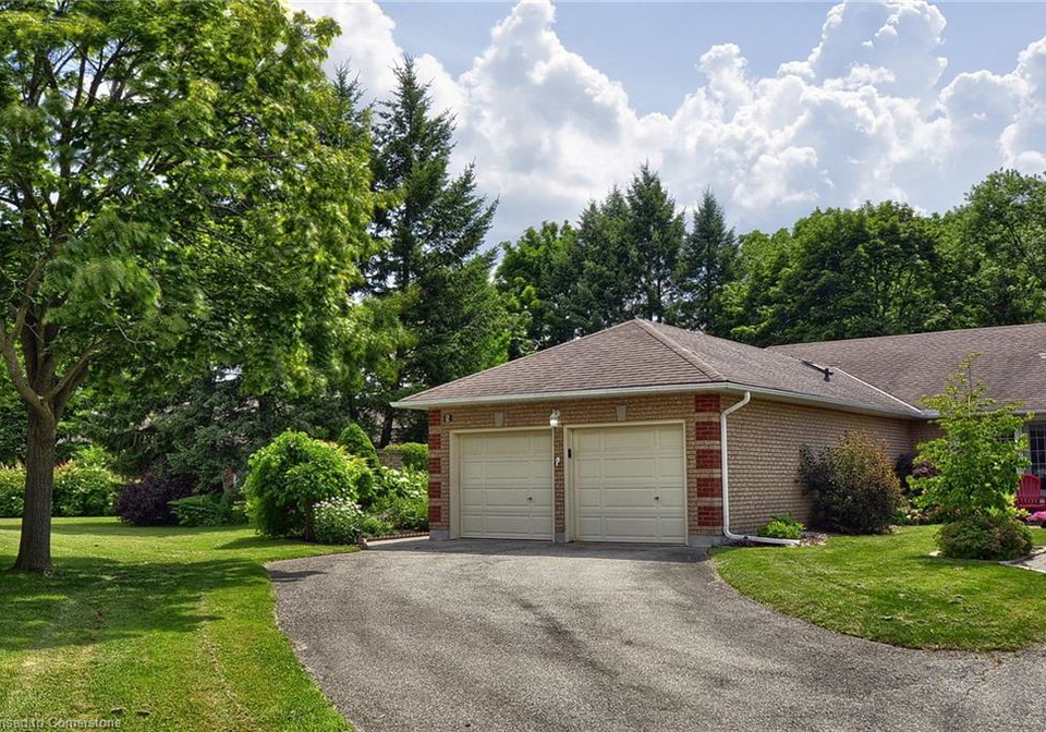 95-beasley-crescent-cambridge-ontario-40747518