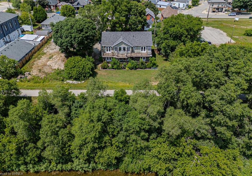 192-grand-river-avenue-brantford-ontario-40747531