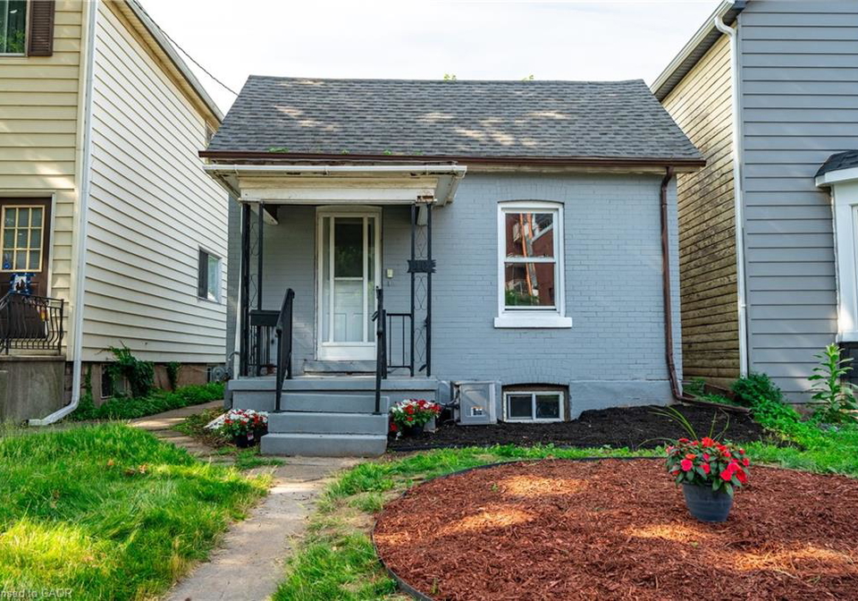 40-aikman-avenue-hamilton-ontario-40747542
