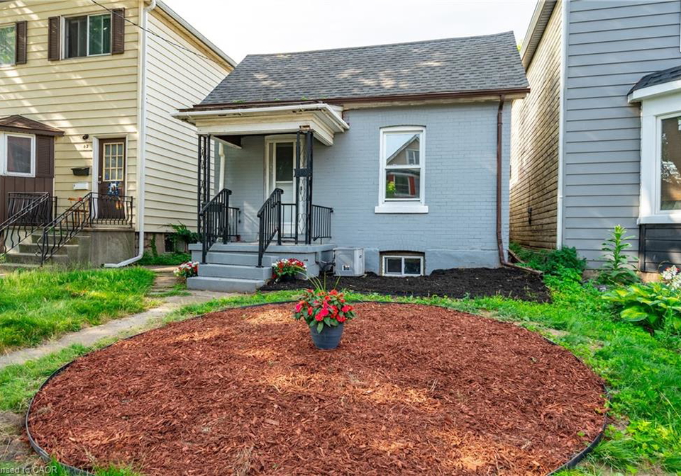 40-aikman-avenue-hamilton-ontario-40747542