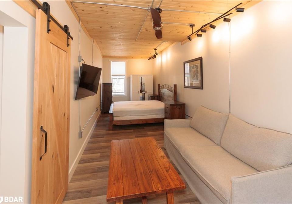 19-peter-street-orillia-ontario-40747660