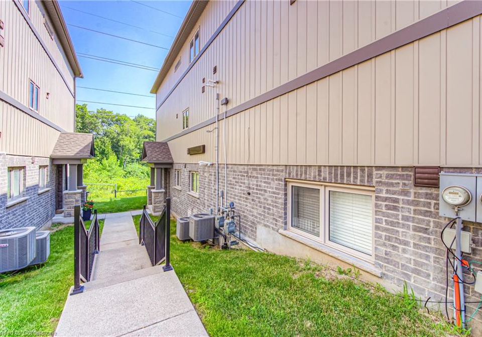 115-south-creek-drive-kitchener-ontario-40747677