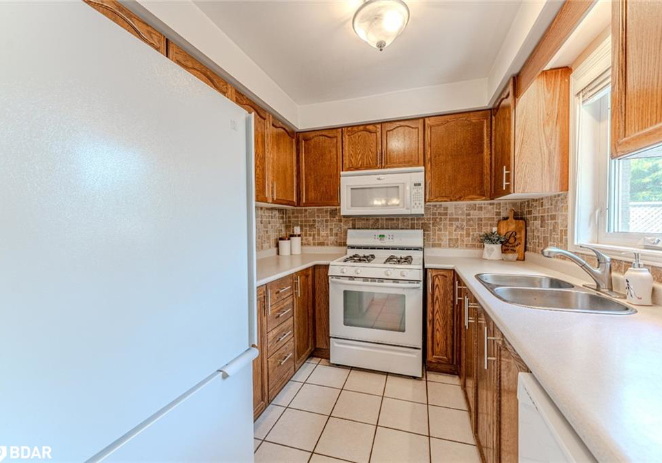 60-noble-drive-bradford-ontario-40747751
