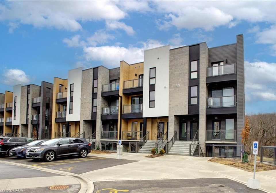 261-woodbine-avenue-kitchener-ontario-40747803