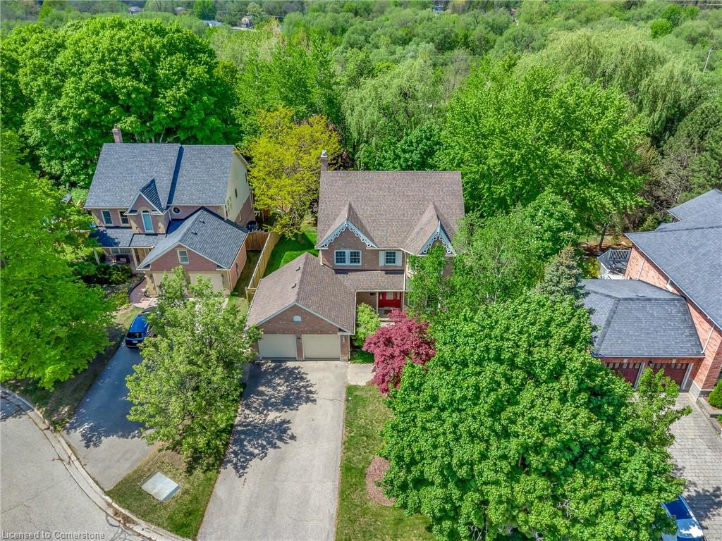 10-huntingwood-court-kitchener-ontario-40747855