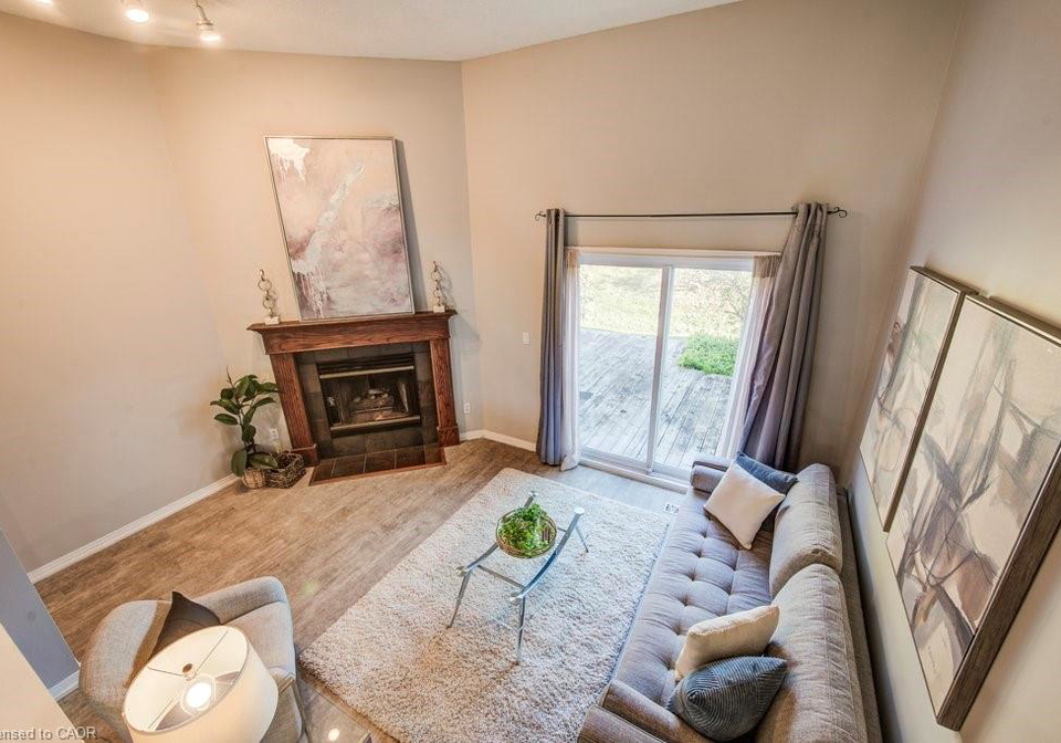 589-beechwood-drive-waterloo-ontario-40747922