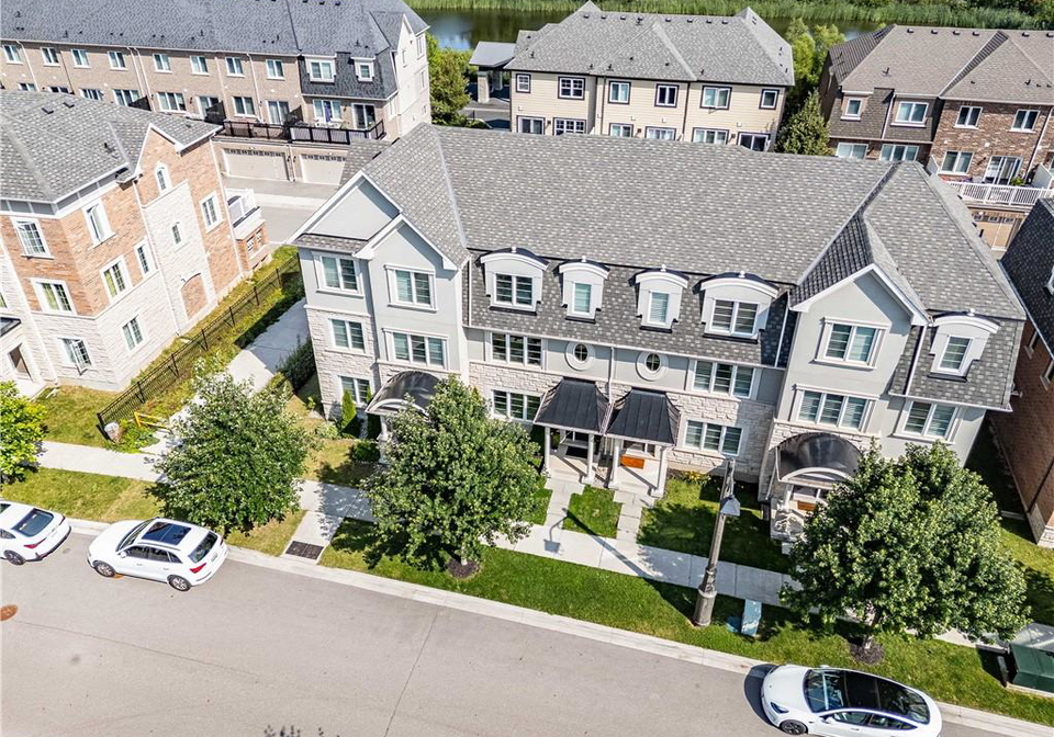 352-timberland-gate-gate-oakville-ontario-40747931