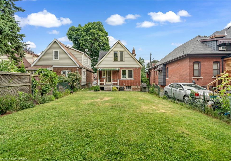 52-delaware-avenue-hamilton-ontario-40747944