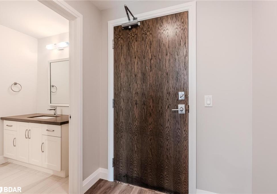 30-hamilton-street-s-waterdown-ontario-40748037