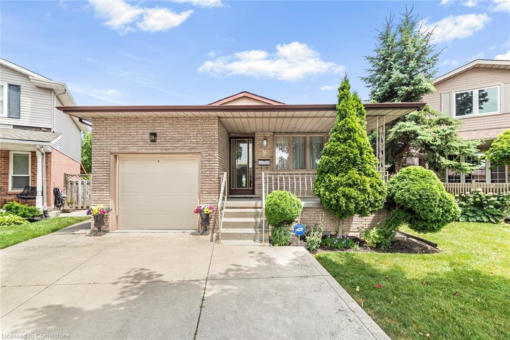 9-mark-place-hamilton-ontario-40748063
