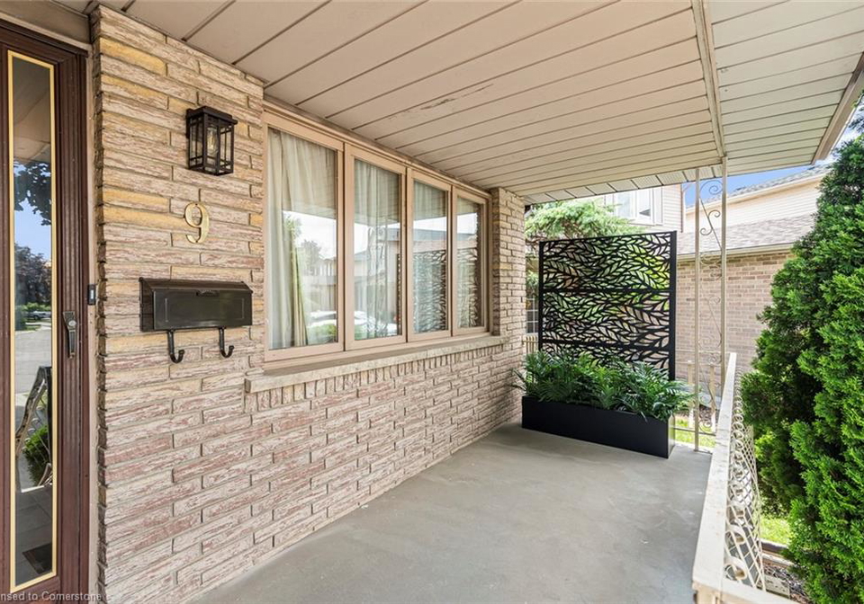 9-mark-place-hamilton-ontario-40748063