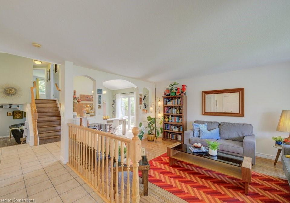 44-small-court-cambridge-ontario-40748085