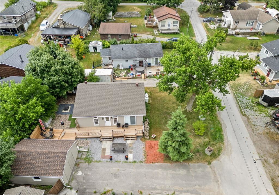 16-third-street-dunsford-ontario-40748120