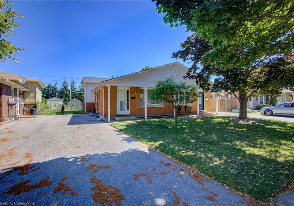 490a-redfox-road-waterloo-ontario-40748204