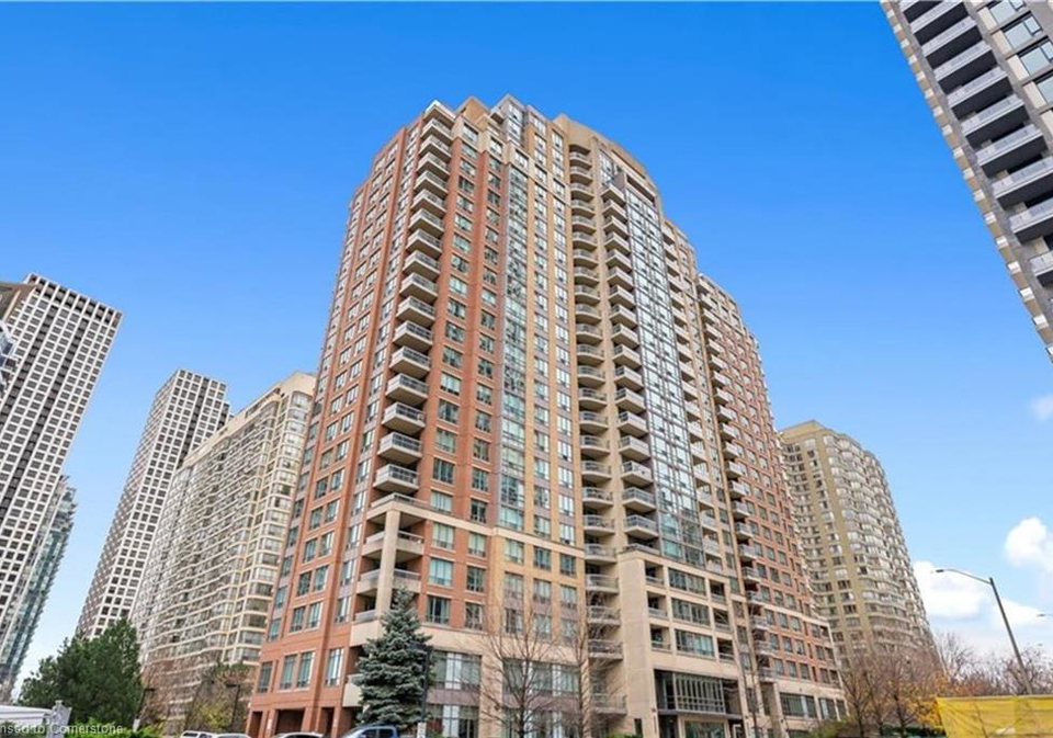 156-enfield-place-mississauga-ontario-40748214