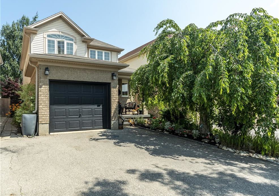 584-commonwealth-crescent-kitchener-ontario-40748267