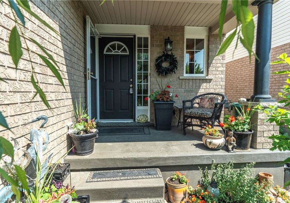 584-commonwealth-crescent-kitchener-ontario-40748267