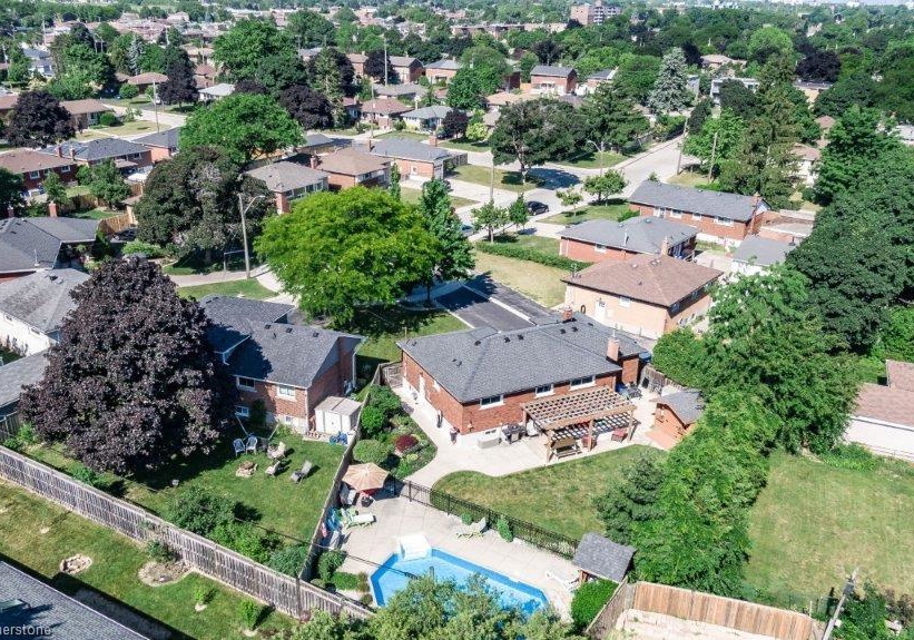 31-fern-place-hamilton-ontario-40748295