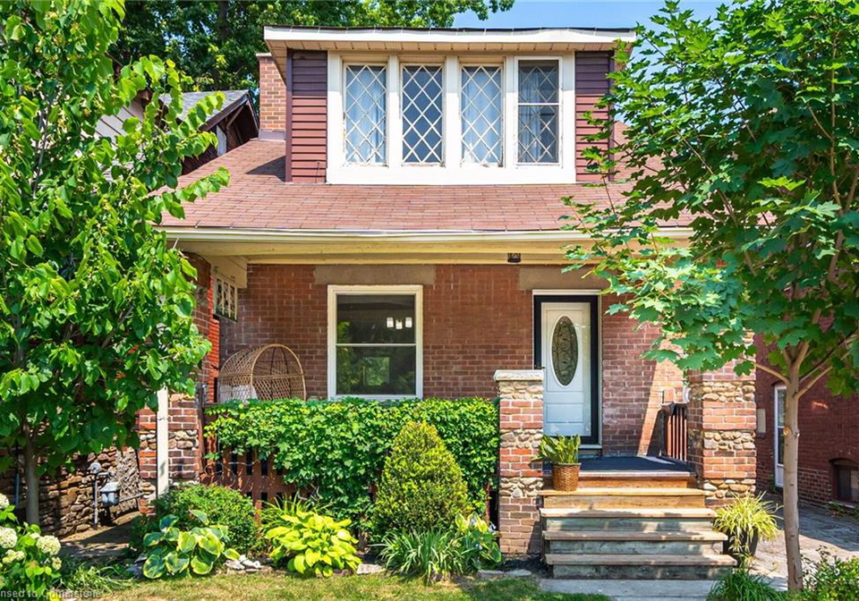 24-sykes-avenue-toronto-ontario-40748319