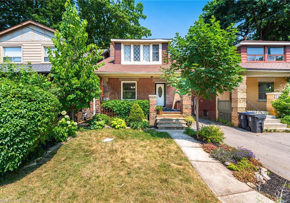 24-sykes-avenue-toronto-ontario-40748319