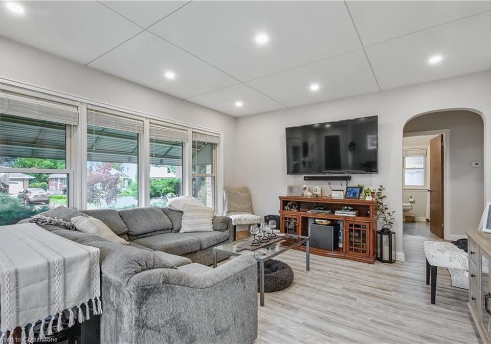5-pinehurst-avenue-simcoe-ontario-40748372