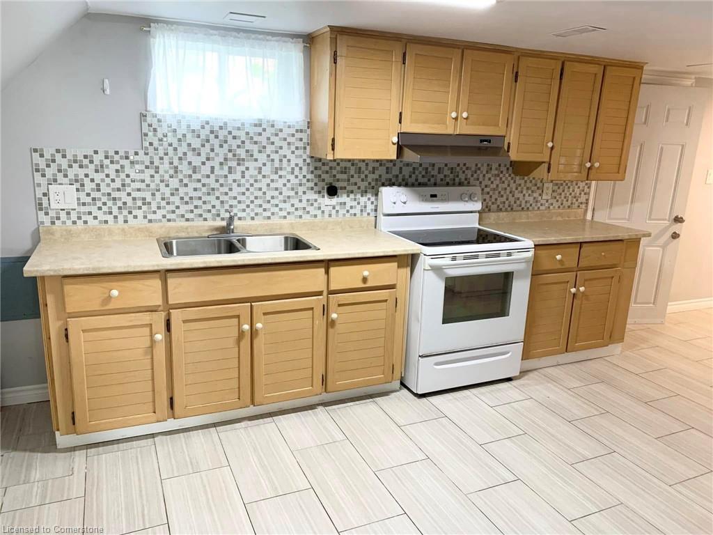 563-frederick-street-kitchener-ontario-40748393