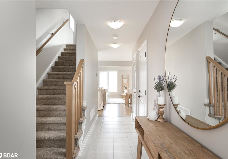 64-uplands-street-markdale-ontario-40748473
