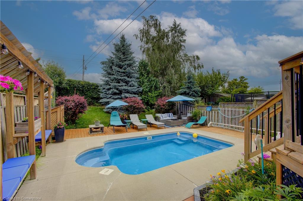 28-bartleman-crescent-cambridge-ontario-40748478