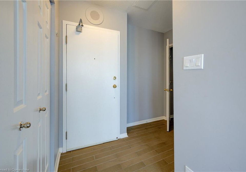 36-james-street-s-hamilton-ontario-40748503