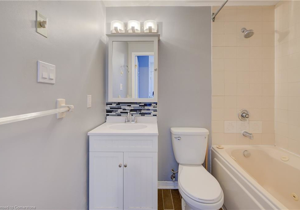 36-james-street-s-hamilton-ontario-40748503
