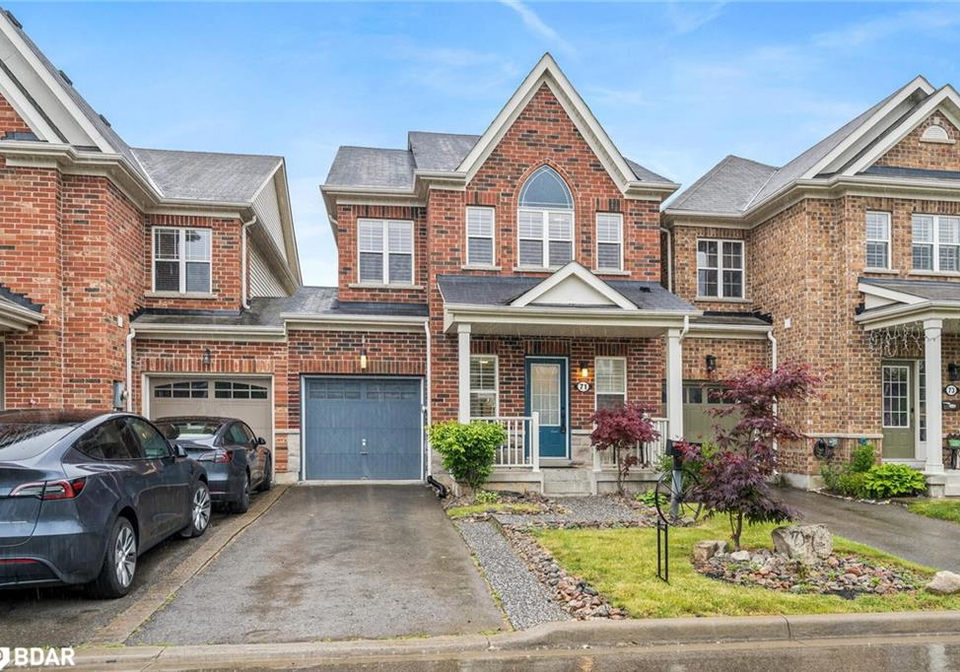 71-lupo-drive-waterdown-ontario-40748665