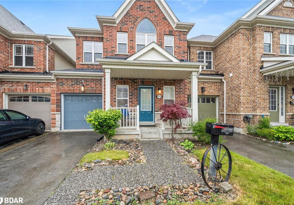 71-lupo-drive-waterdown-ontario-40748665