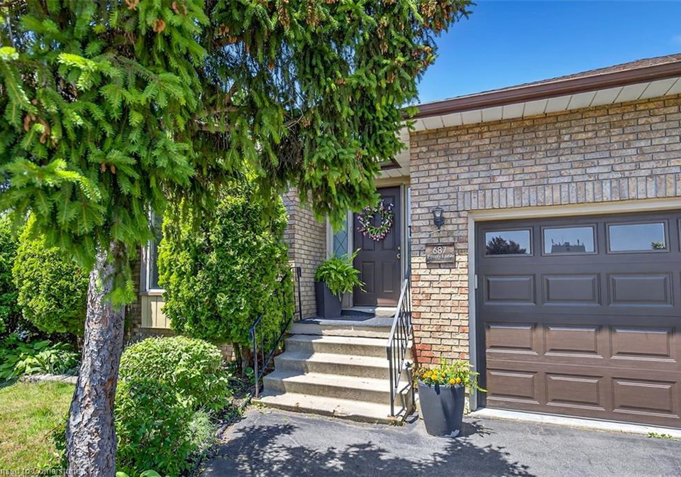 687-penny-lane-burlington-ontario-40748667