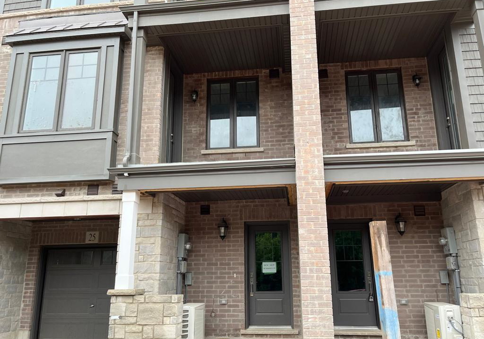 100-hollywood-court-cambridge-ontario-40748669