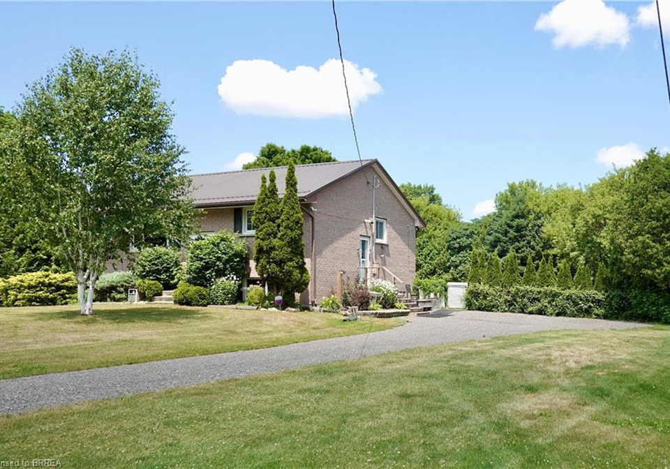 917-windham-road-11-delhi-ontario-40748670