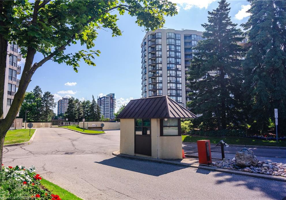 1155-bough-beeches-boulevard-mississauga-ontario-40748929
